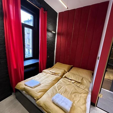 Darkhouse Versace Red Лодзь Екстер'єр фото